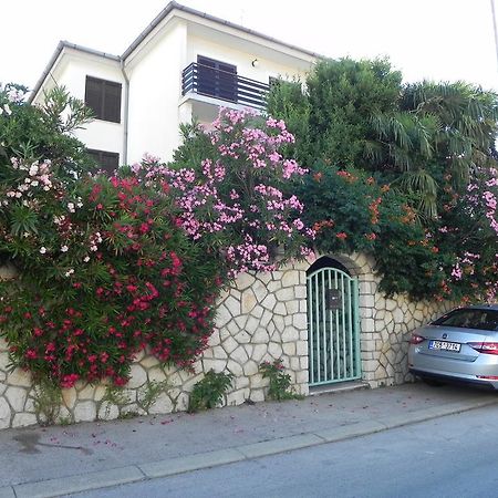 Apartments Katalenic Selce Exterior photo
