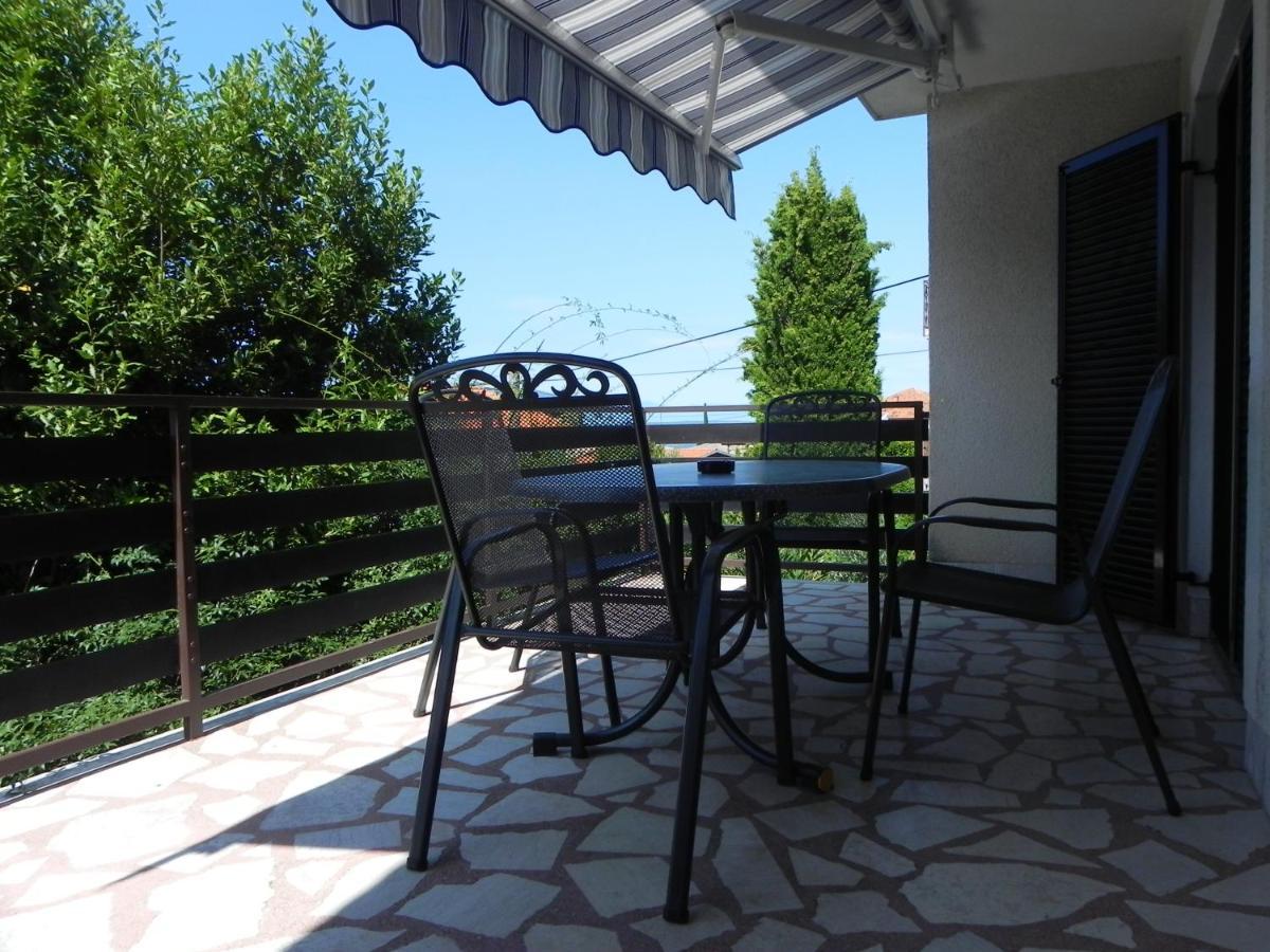 Apartments Katalenic Selce Exterior photo