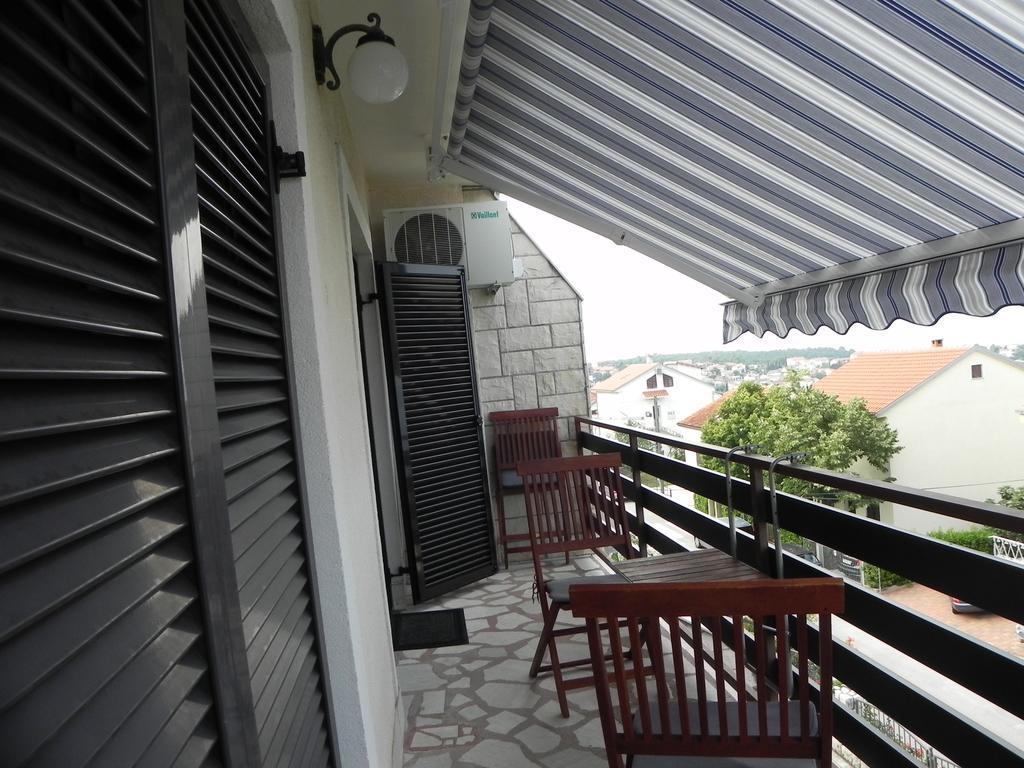 Apartments Katalenic Selce Exterior photo