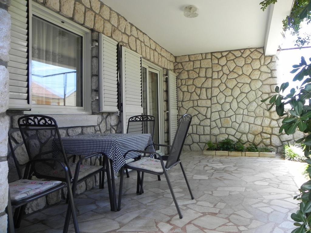Apartments Katalenic Selce Exterior photo