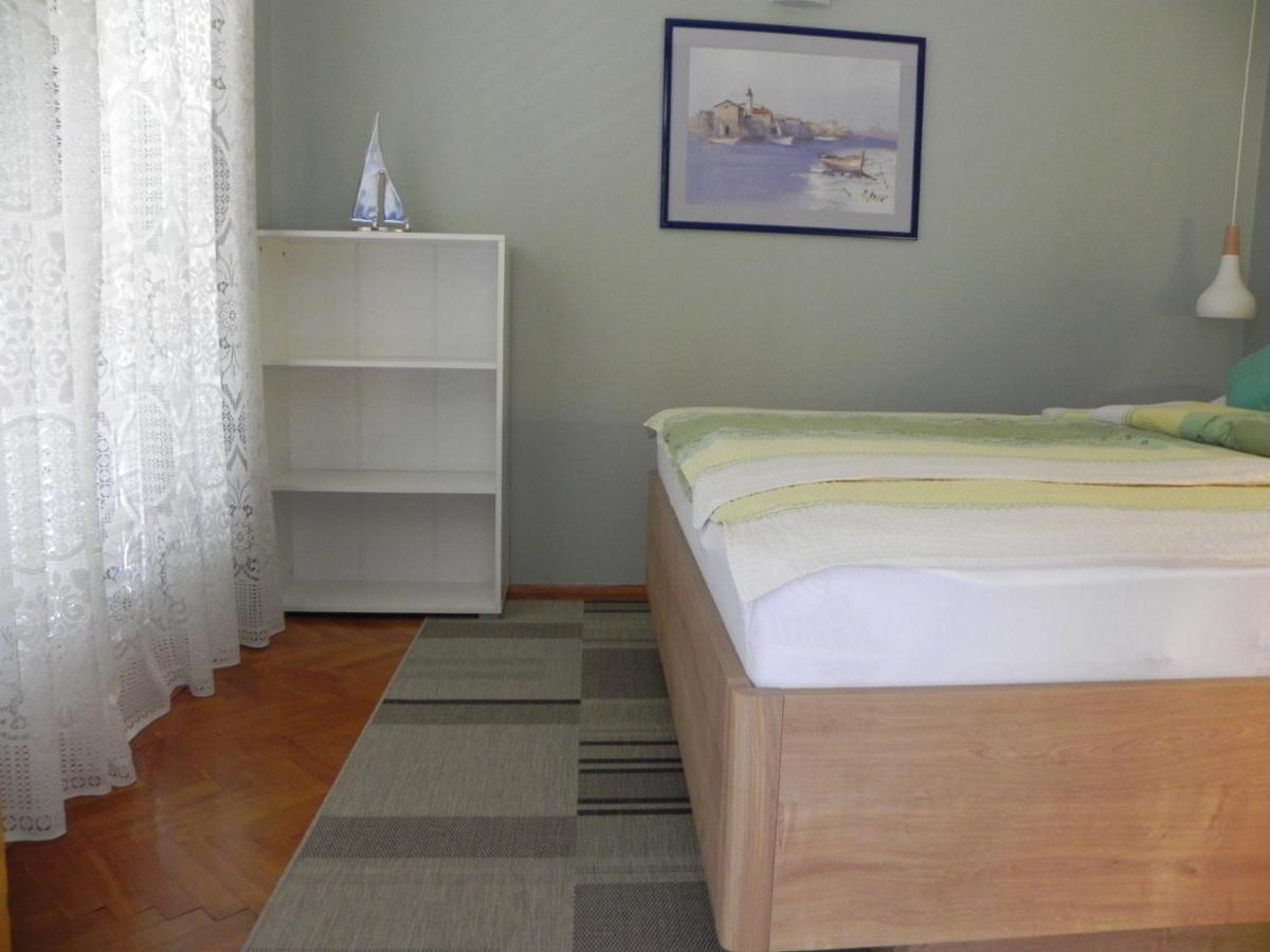 Apartments Katalenic Selce Exterior photo